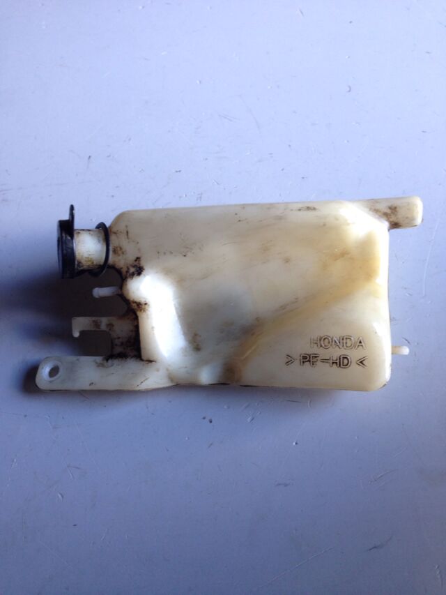 бачок расширительный Honda Xelvis 250 MC25 1994г., б/у