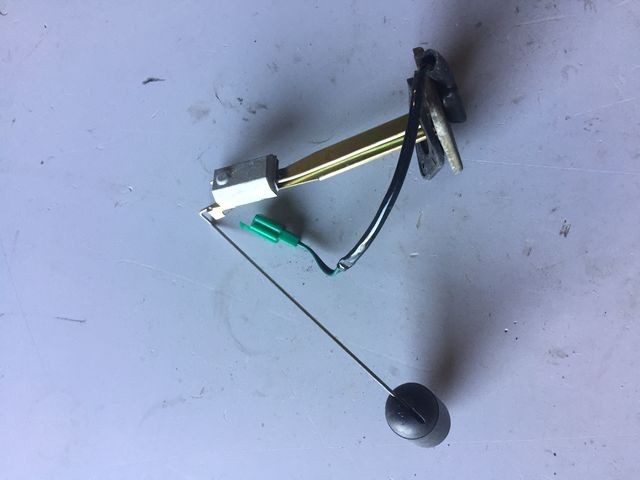 датчик уровня топлива Yamaha Majesty 125 2002г., б/у