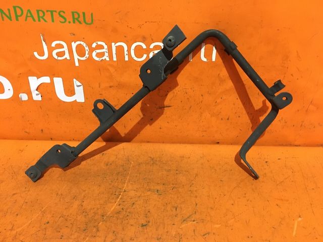 кронштейн радиатора охлаждения Yamaha XTZ660 Super Tenere 3YF 1997г., б/у