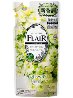 Арома кондиционер для белья KAO Flair Fragrance, аромат Белый букет, мягкая упаковка, 400 мл