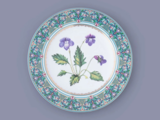 ПОДАРОЧНЫЙ НАБОР тарелка декоративная, форма Европейская-3 Фиалка надрезанная, 270 мм