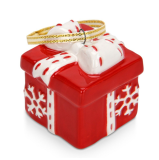 0411 FISSMAN Новогодняя елочная игрушка Подарок 4х4см (доломит)