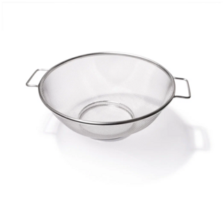 8528 FISSMAN Дуршлаг 26см сетчатый с двумя ручками (нерж.сталь)