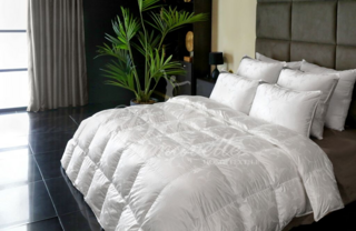 Пуховое одеяло Monferrat light