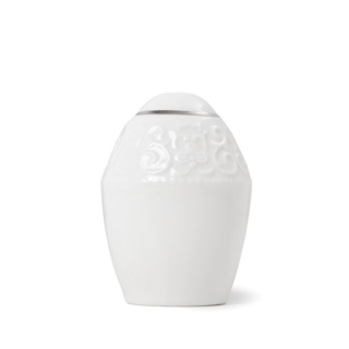 3879 FISSMAN Перечница MADRID 5x5х7,4см, цвет белый (фарфор)