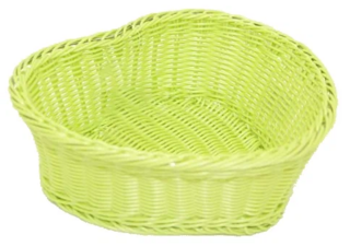 7327 FISSMAN Плетеная корзинка в форме сердца 26x25x10 см (пластик)
