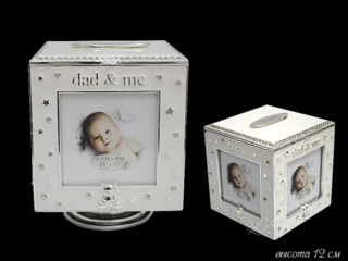 Вращающаяся музыкальная шкатулка/фоторамка Lenardi 12см  FAMILY в подарочной упаковке. Арт. 788-027