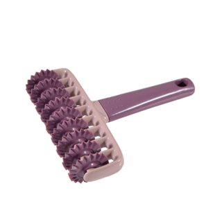 8580 FISSMAN Резак 14см для нарезки теста, волнистое лезвие (пластик)