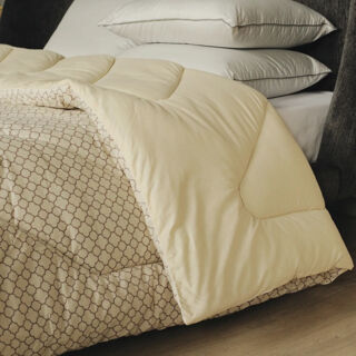 Одеяло стеганое  (плотность наполнителя 400 г/м²) Коллекция Хетта 140x205