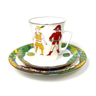 Трёхпредметный комплект Императорский фарфоровый завод, форма Майская, серия Балет, рисунок Чиполлино,