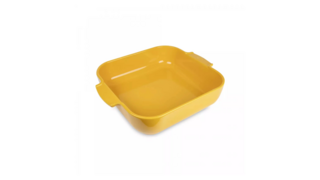 Квадратная форма для запекания Peugeot SAFFRON YELLOW, 36см h=7,5см V=5,4л (внутр. размер 29,5см)