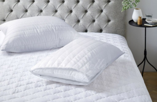 Чехол на подушку стеганый на молнии