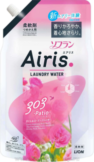 344230 LION Airis Patio Кондиционер для белья, прозрачный, с ароматом смородины, сакуры, лепестков роз и малины, мягкая упаковка с крышкой 850мл. 1/12