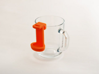 7444 FISSMAN Аксессуар для крепления чайной ложки на чашку 6см (силикон)