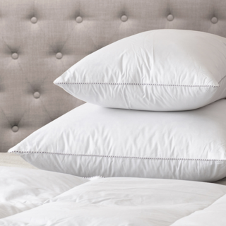 Подушка  Kariguz Basic "Семейная", средняя, 68х68 см