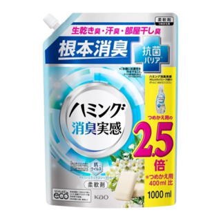 Кондиционер-ополаскиватель для белья KAO Humming Feeling Gentle Soap с антибактериальным эффектом, с нежным ароматом цветочного мыла, мягкая упаковка с крышкой, 1000 мл