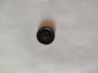 Пуговицы Ø20 т.серая.ам-т 4 прокола