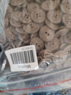 Пуговицы  Ø  20 коричн.  2прокола