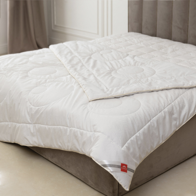 Одеяло стеганое Kariguz «Basic Silk/Бейсик Шелк», летнее, 200 г/м2, 172х205 см