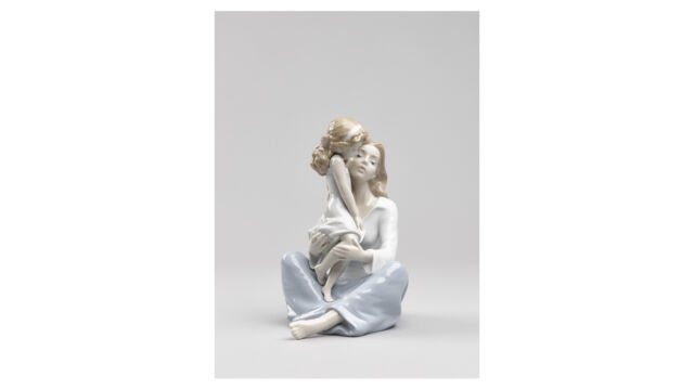 Фигурка Lladro Мамина дочка 27x22 см, фарфор