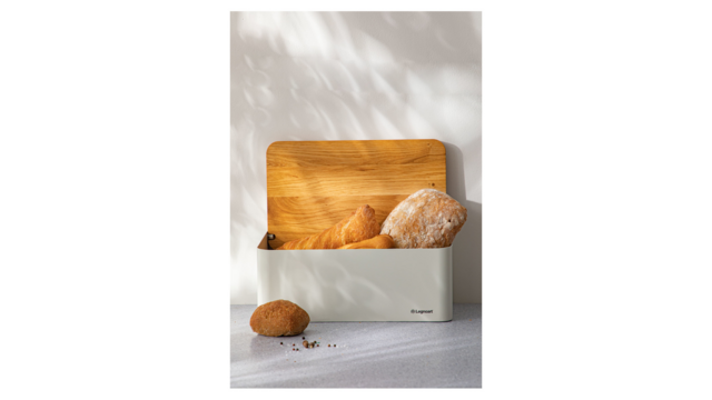 Хлебница с крышкой-доской Legnoart Crispy 40х20,5х17,5 см, крышка из дуба, металл, белая