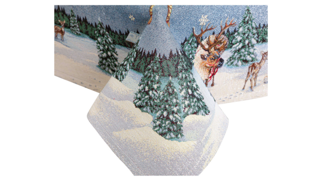 Скатерть Mix&Match Home Дед мороз и лесные друзья 140х280 см, гобелен, голубой
