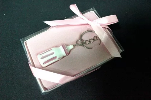 Брелок  Lenardi Бутылочка  розовая в подарочной упаковке. Смола, арт. 128-042