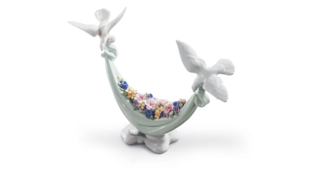 Фигурка Lladro Лепестки мира 22х22 см, фарфор