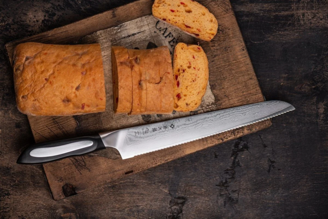 Хлебный Нож TOJIRO FF-BR240