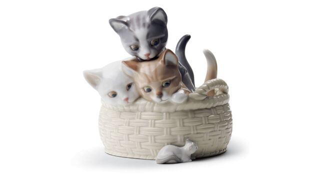 Фигурка Lladro Любопытные котята 12х13 см, фарфор