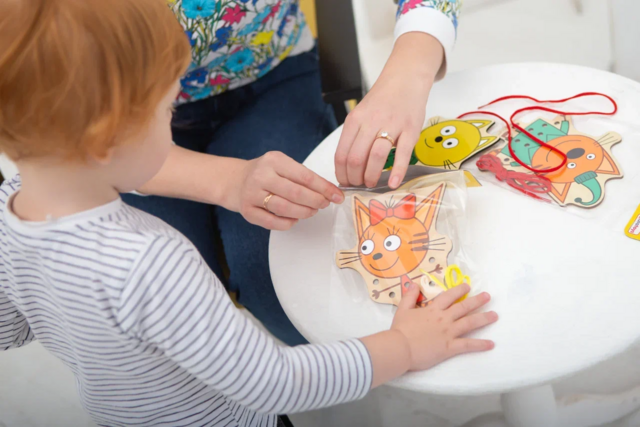 Шнуровка Горчица, развивающая игрушка для детей, арт. ШН50