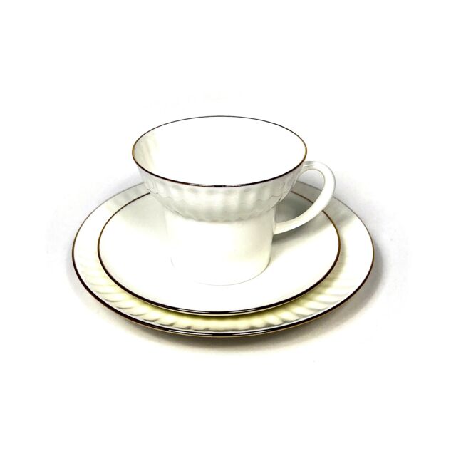 Трёхпредметный комплект чайный форма Волна рисунок Золотой кантик, Императорский фарфоровый завод