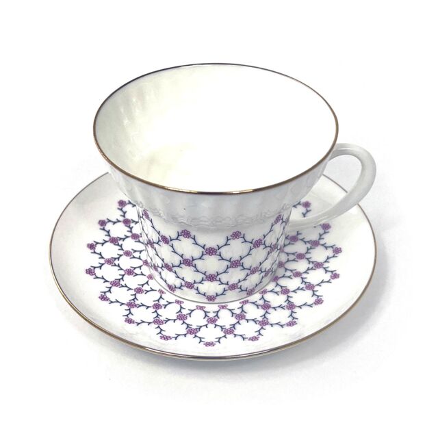 Чашка чайная с блюдцем форма Волна рисунок Розовая сетка, Императорский фарфоровый завод