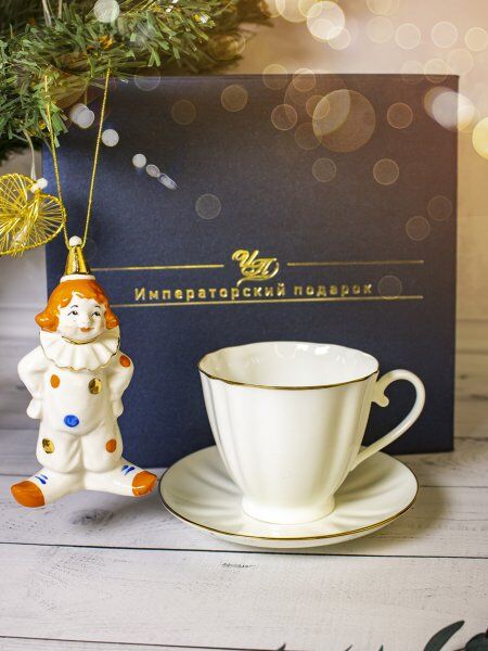 Новогодний подарок Чашка с блюдцем Гвоздика Золотой кантик + Клоун, в подарочной упаковке, Императорский фарфоровый завод