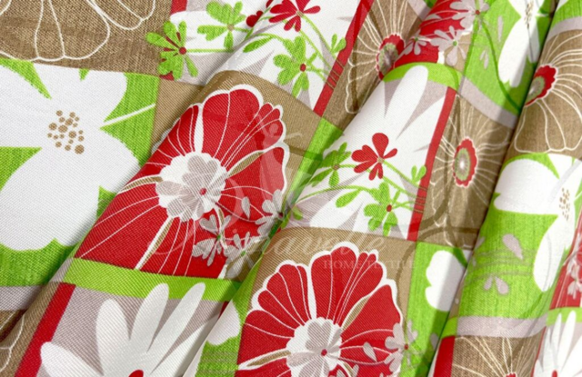 Скатерть жаккардовая Цветы с печатным рисунком, размер 140x180