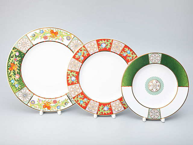 Набор столовый из 3 тарелок Императорский фарфоровый завод, рисунок Морозный январь форма Вега