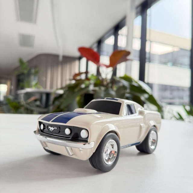 Игрушечная гоночная машинка Baghera Ford Mustang, молочная