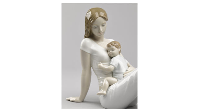 Фигурка Lladro Материнская любовь 36х25 см, фарфор