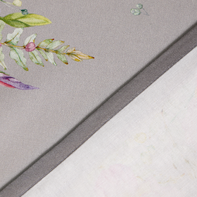 СКАТЕРТЬ ИРИСЫ 110Х140СМ ,СЕРЫЙ, 100% ХЛОПОК,ТВИЛ ПРОПИТКА