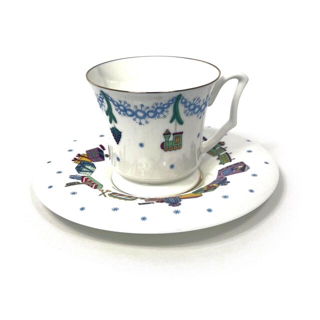Кофейная чашка с блюдцем Императорский фарфоровый завод, рисунок Ёлка форма Юлия