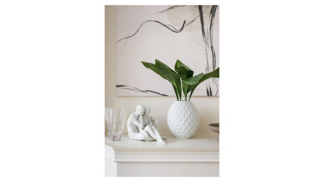 Фигурка Lladro Сущность жизни 25х23 см, фарфор