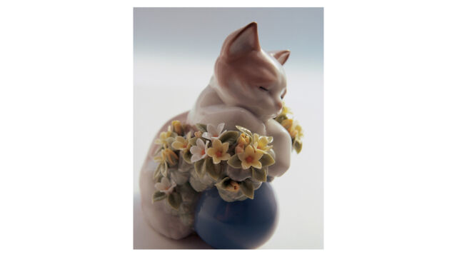 Фигурка Lladro Сонный котенок 11х10 см, фарфор