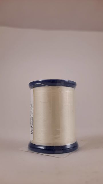 Швейные нитки (полиэстер) Sumiko Thread, 200м, цвет 018 молочный
