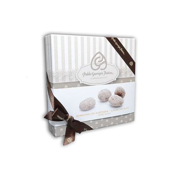 Конфеты с миндалем в бисквите Мария / Almond Chocolates Maria Biscuit, уп. 120 г.