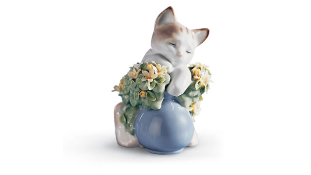 Фигурка Lladro Сонный котенок 11х10 см, фарфор