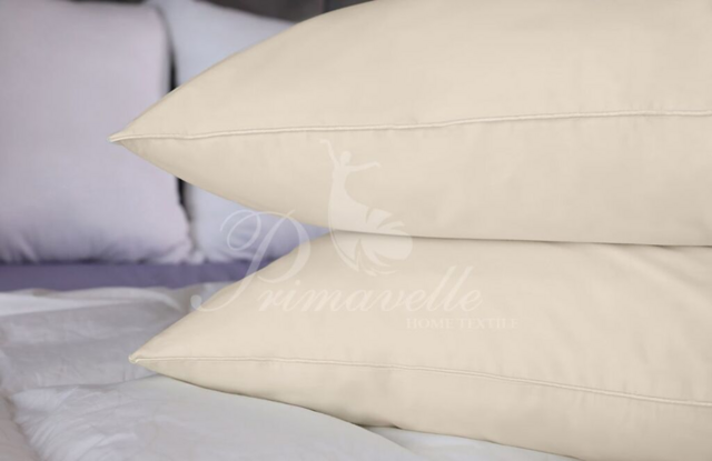 Подушка Brigitta бежевая