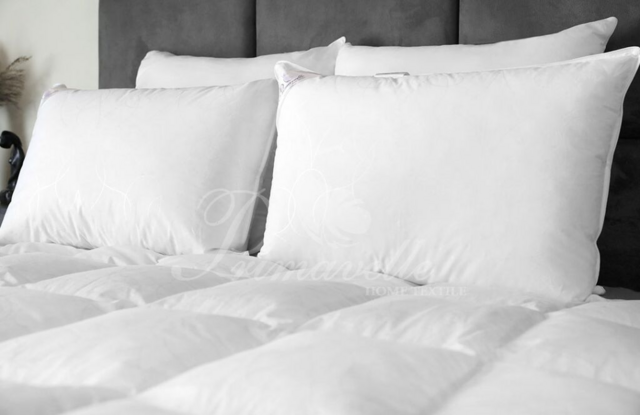 Подушка Dominica