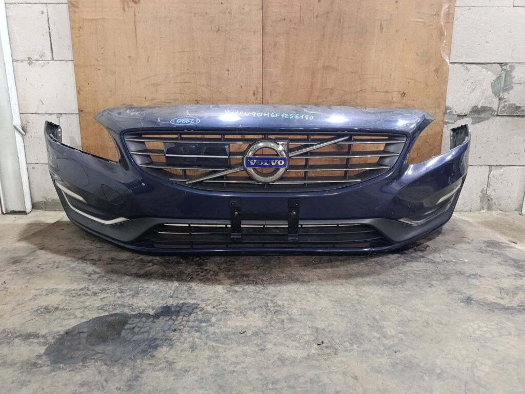 Бампер на Volvo V60 FW, Переднее расположение