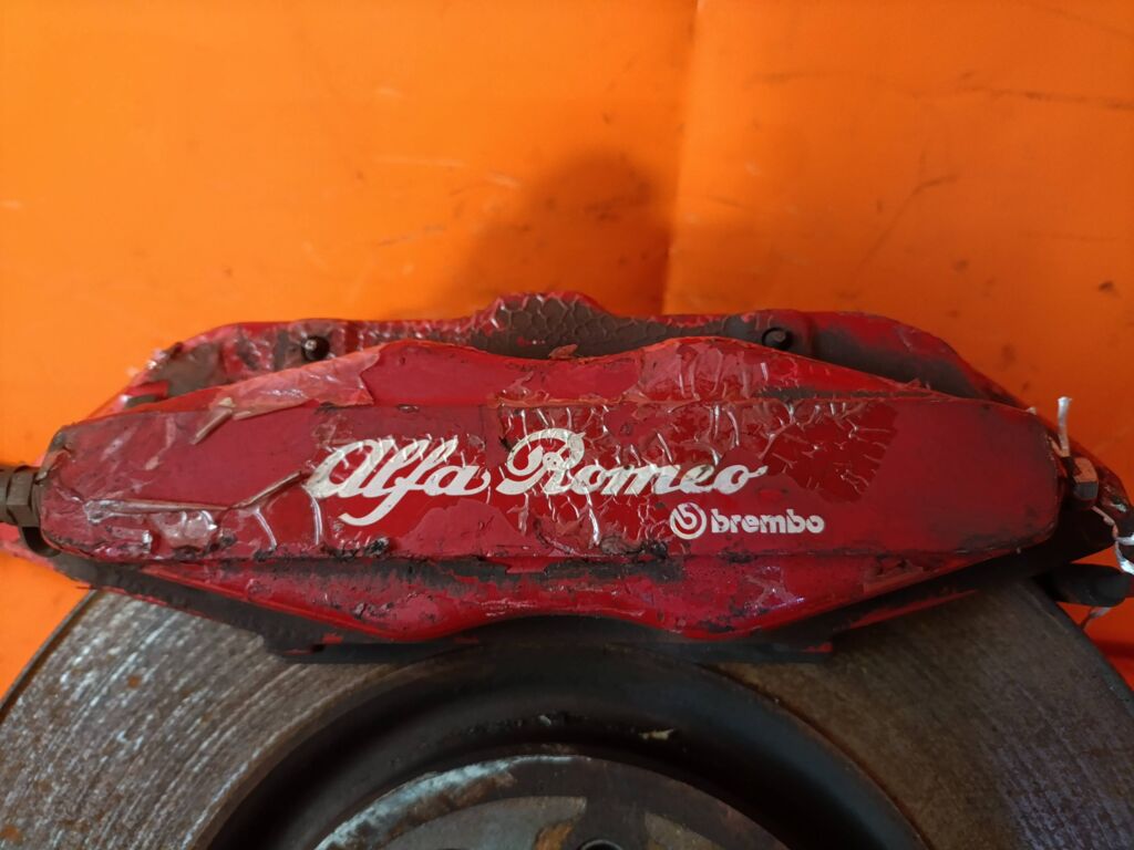 Суппорт на Alfa Romeo Giulietta 940, Переднее расположение