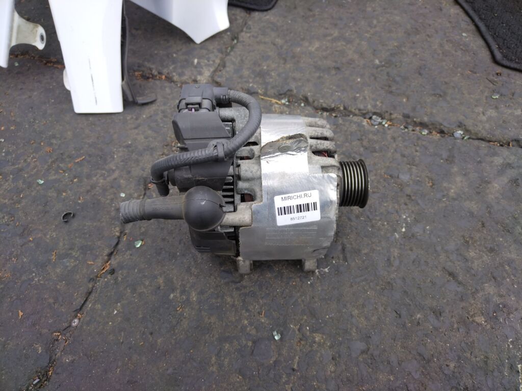 Генератор на Nissan Serena C26 MR20DD 2310A-1VA0A